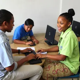 oficina gratuita de informática básica